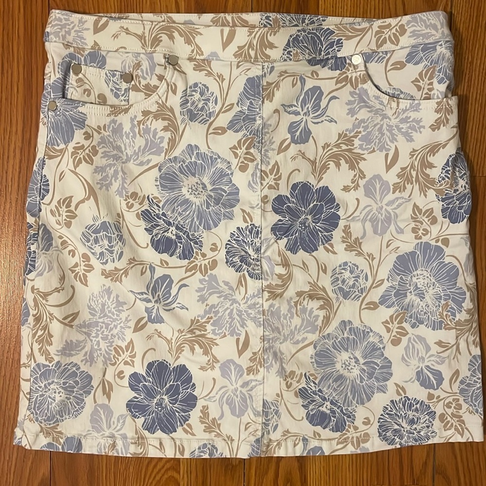 Skort